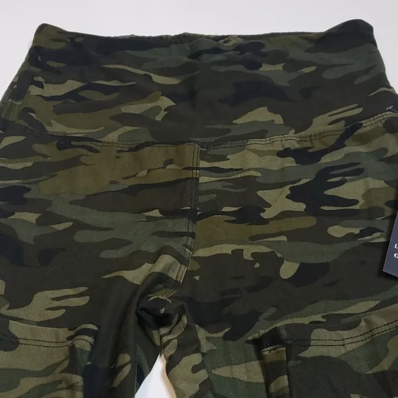 YOGA High Waistband Camo Legging - Picture 6 of 9